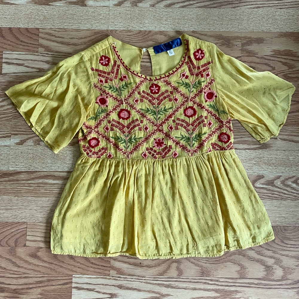 Embroidered Floral Peplum Blouse